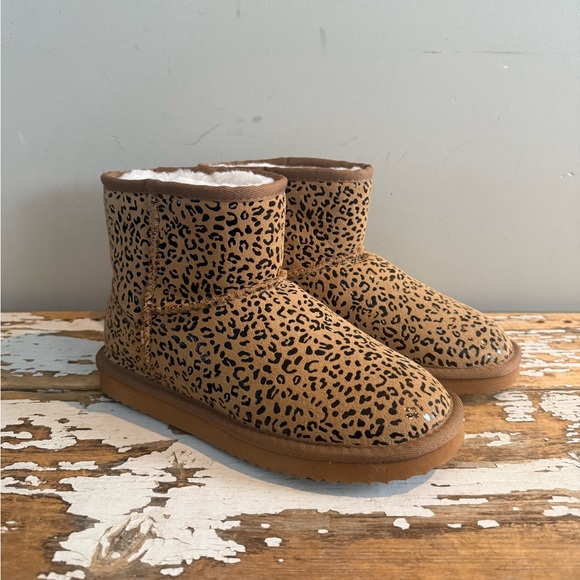 Emu Ridge Australia. Size 6 - Picture 2 of 7